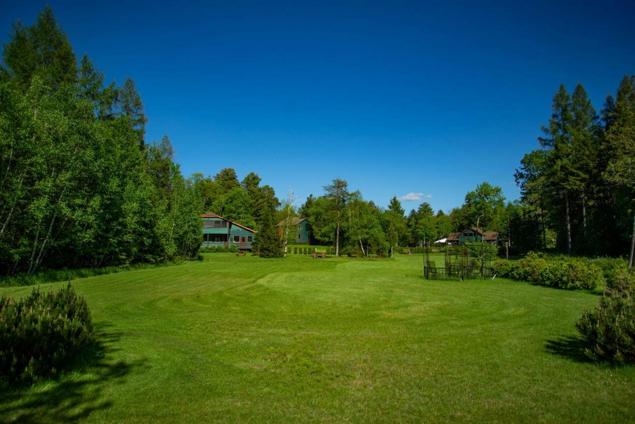 Lake Clear Lodge Ngoại thất bức ảnh